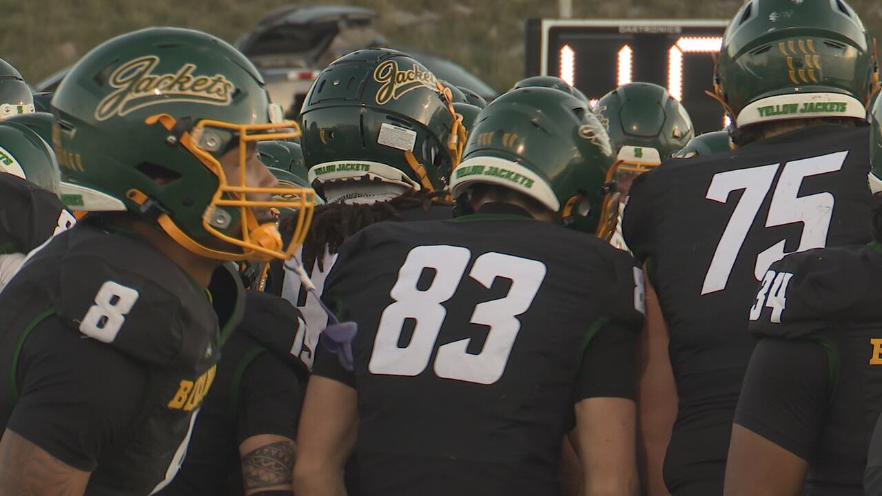Black Hills State Defeats South Dakota Mines 21-13 in 141st Black Hills Brawl